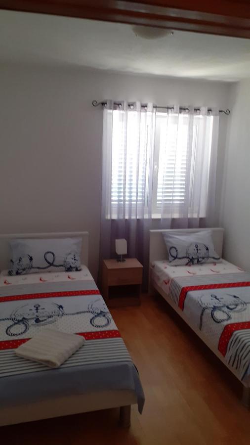 Apartman Nina Vodice Eksteriør billede